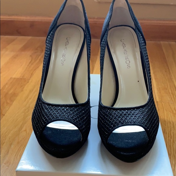 Heels - Picture 2 of 4